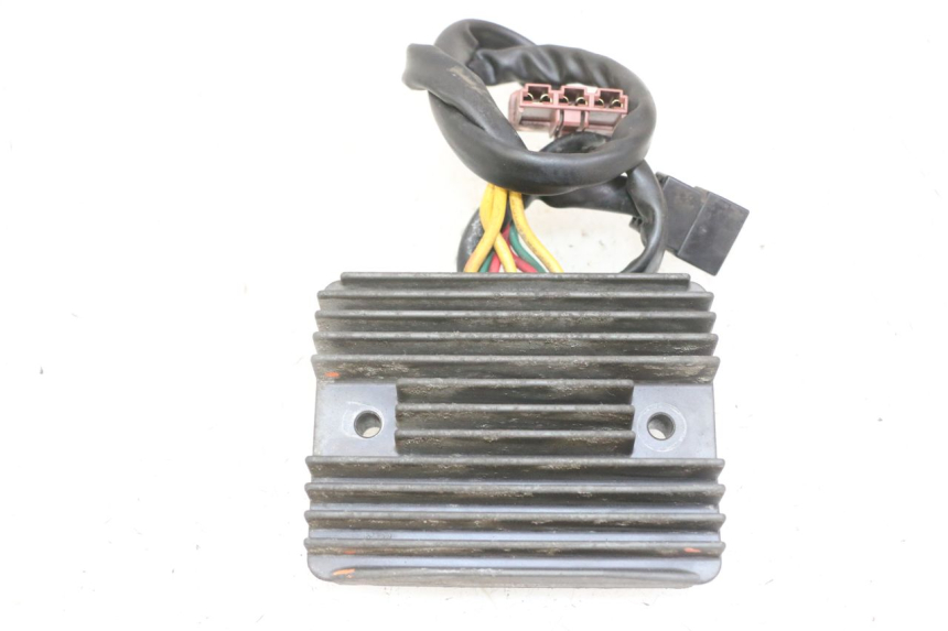 photo de REGOLATORE PEUGEOT SATELIS 125 (2013 - 2018) - Zoom sullo stato d'uso