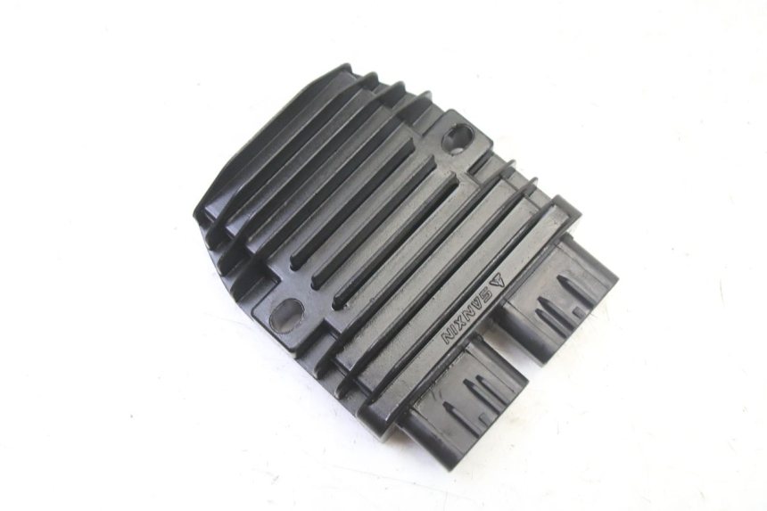 photo de REGOLATORE PEUGEOT SATELIS 125 (2013 - 2018) - Vista principale