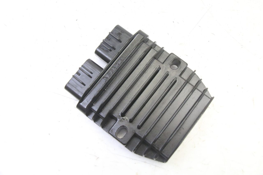 photo de REGOLATORE PEUGEOT SATELIS 125 (2013 - 2018) - Dettaglio del componente