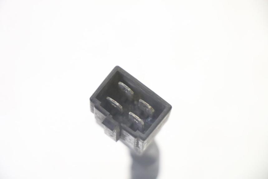 photo de REGOLATORE PEUGEOT SATELIS 125 (2013 - 2018) - Dettagli dei punti di fissaggio