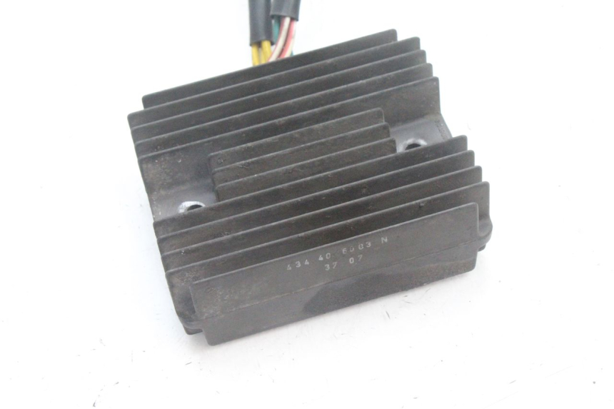 photo de REGOLATORE DI CARICA PEUGEOT SATELIS 125 (2006 - 2009) - Dettaglio del componente