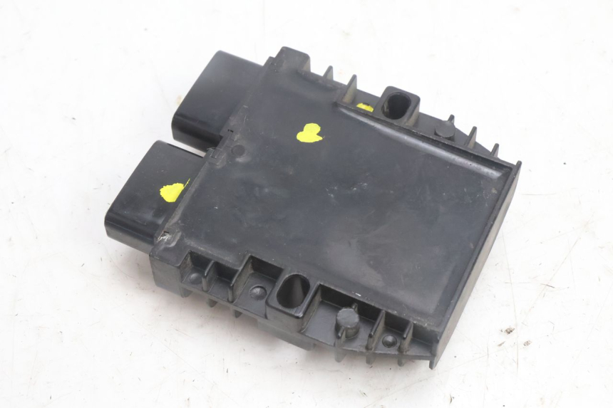 photo de REGOLATORE PEUGEOT SATELIS 125 (2013 - 2018) - Primo piano tecnico