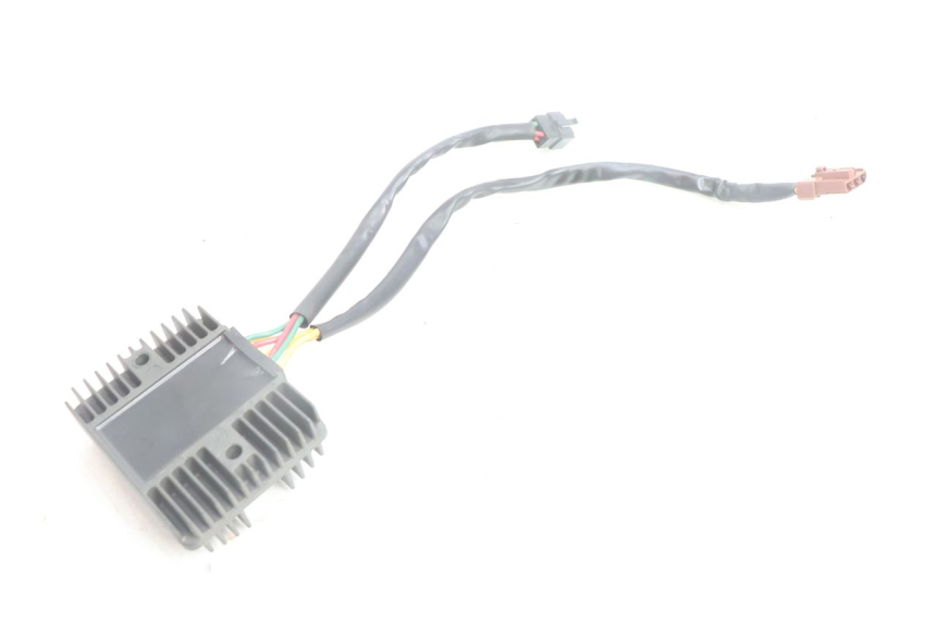 photo de REGOLATORE DI CARICA PEUGEOT SATELIS 125 (2006 - 2009) - Altra angolazione