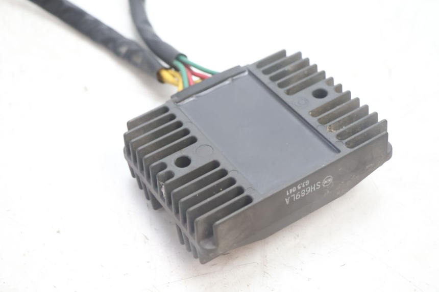 photo de REGOLATORE PEUGEOT SATELIS 125 (2013 - 2018) - Ricambio usato controllato