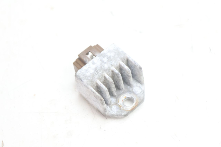 photo de REGOLATORE DI CARICA HONDA SCV LEAD 100 (2003 - 2007) - Vista principale
