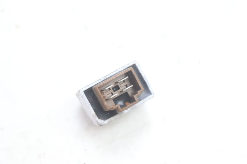 photo de REGOLATORE DI CARICA HONDA SCV LEAD 100 (2003 - 2007) - Zoom sullo stato d'uso