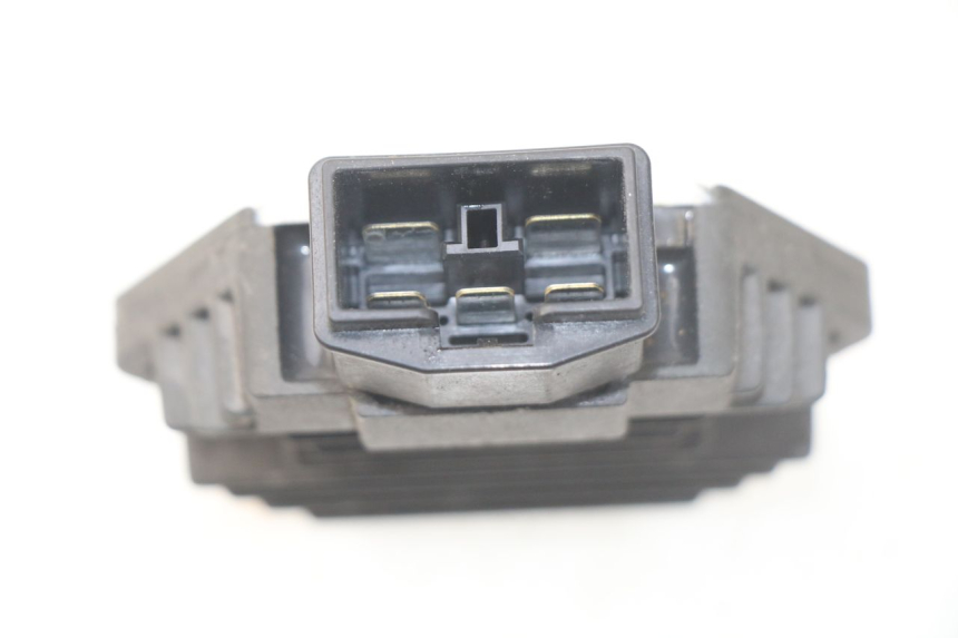 photo de REGOLATORE HONDA SES DYLAN 125 (2002 - 2006) - Zoom sullo stato d'uso