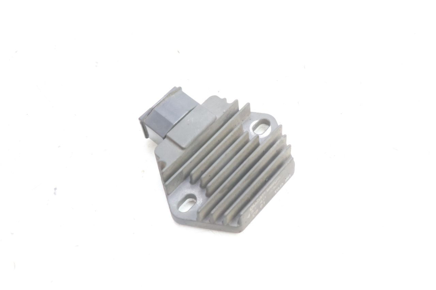 photo de REGOLATORE HONDA SH 125 (2001 - 2003) - Dettaglio del componente