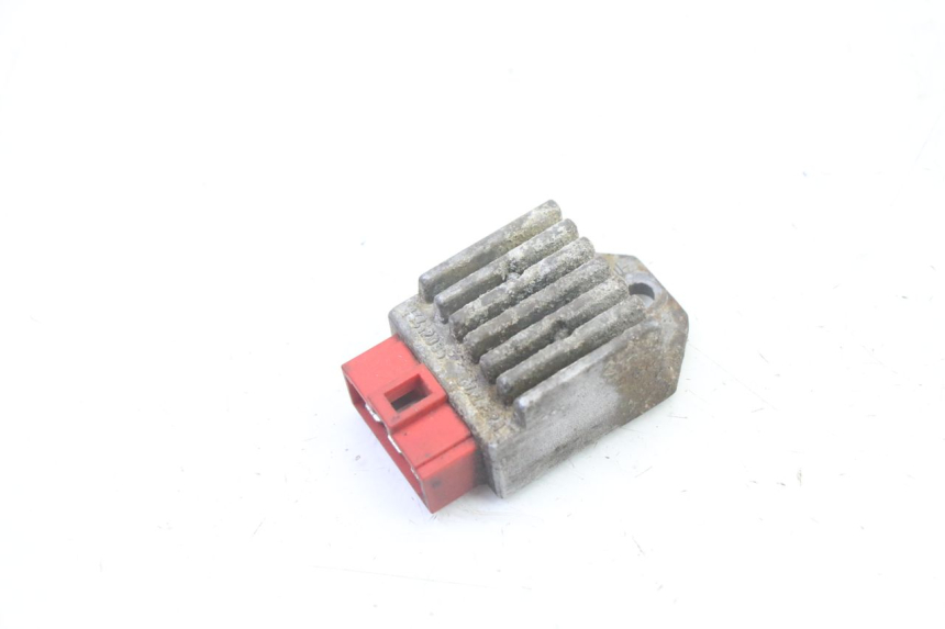 photo de Regolatore di carica GILERA SMT SUPERMOTARD 50 (2009 - 2017) - Zoom sullo stato d'uso