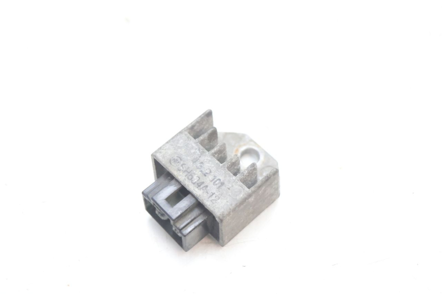 photo de Regolatore di carica PEUGEOT SPEEDFIGHT 2 AC 50 (2000 - 2009) - Vista principale