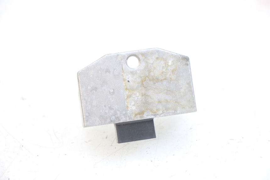 photo de REGOLATORE DI CARICA PEUGEOT SPEEDFIGHT 4 4T 50 (2015 - 2020) - Altra angolazione