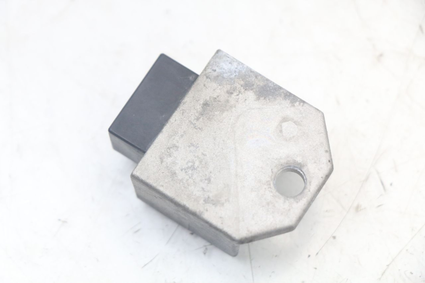 photo de REGOLATORE DI CARICA PEUGEOT SPEEDFIGHT 100 (1997 - 2007) - Altra angolazione