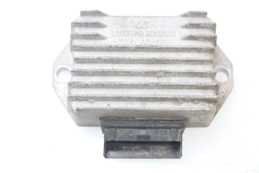 photo de REGOLATORE DI CARICA APRILIA SR 2T 50 (2012 - 2017) - Vista principale