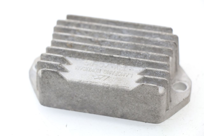 photo de REGOLATORE DI CARICA APRILIA SR 2T 50 (2012 - 2017) - Dettaglio del componente