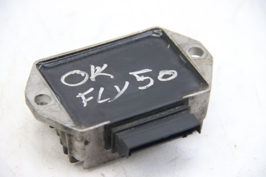 photo de REGOLATORE DI CARICA APRILIA SR 2T 50 (2012 - 2017) - Zoom sullo stato d'uso