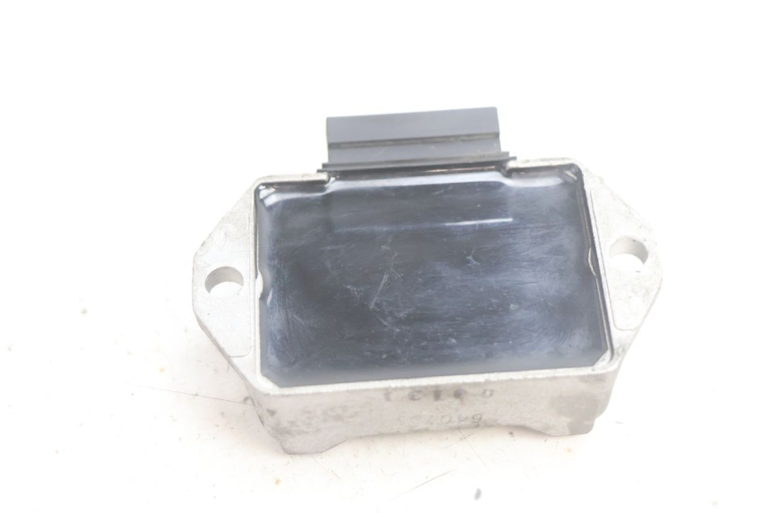 photo de REGOLATORE DI CARICA APRILIA SR 2T 50 (2012 - 2017) - Altra angolazione