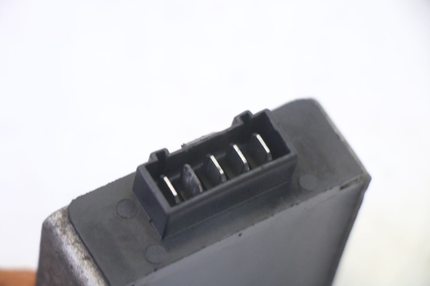 photo de REGOLATORE DI CARICA APRILIA SR R 2T LC 50 (2018 - 2021) - Altra angolazione