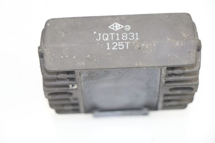 photo de REGOLATORE PEUGEOT SUM UP 125 (2008 - 2013) - Dettaglio del componente