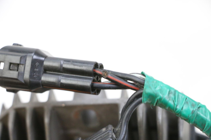 photo de REGOLATORE SUZUKI SV S 650 (2003 - 2009) - Dettagli dei punti di fissaggio