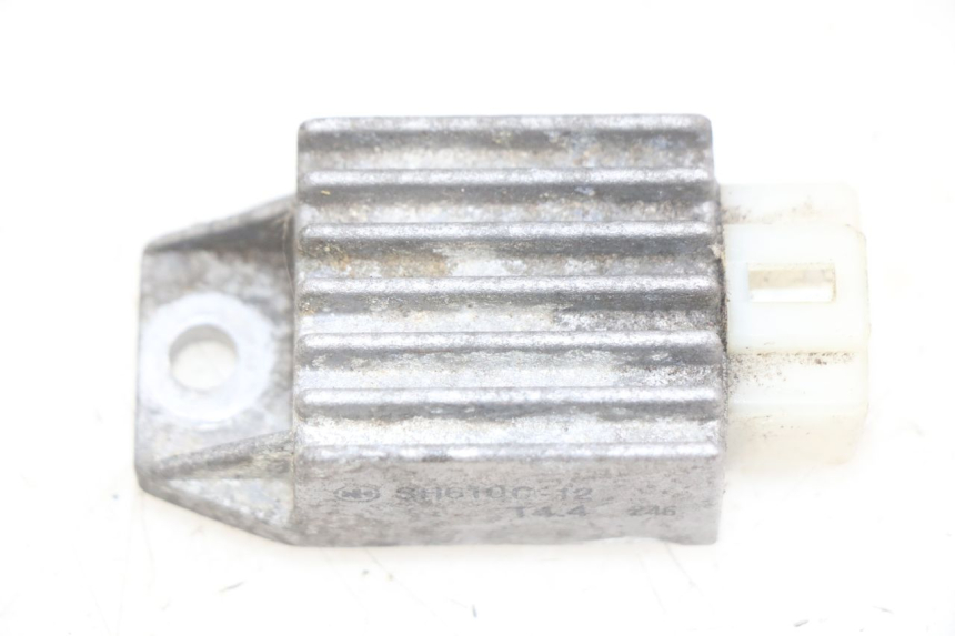 photo de REGOLATORE DI CARICA PEUGEOT SV 125 (1991 - 1994) - Vista principale