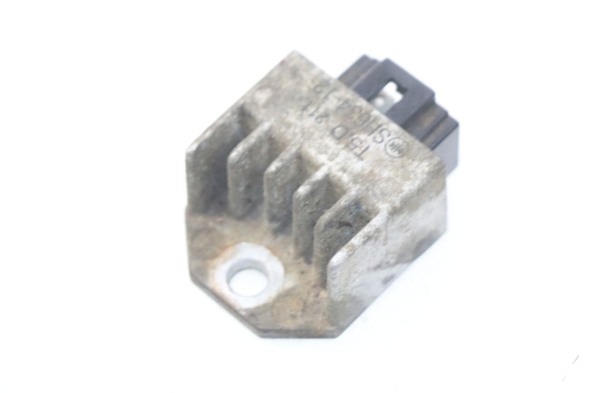 photo de Regolatore di carica PEUGEOT SV 80 (1993 - 1997) - Zoom sullo stato d'uso