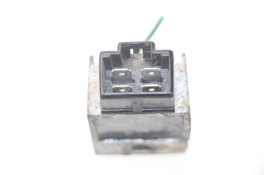 photo de Regolatore di carica PEUGEOT SX 80 (1986 - 1995) - Zoom sullo stato d'uso