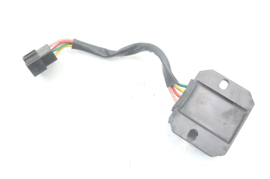 photo de REGOLATORE DI CARICA SYM ORBIT 2 4T 50 (2018 - 2022) - Altra angolazione