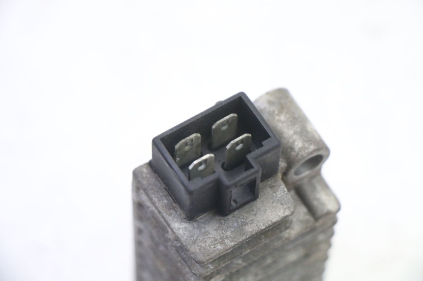 photo de REGOLATORE DI CARICA YAMAHA TDR DELTABOX 125 (1997 - 2003) - Altra angolazione