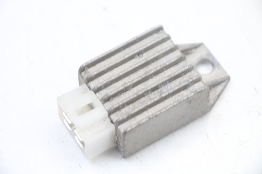 photo de REGOLATORE DI CARICA TNT MOTOR ROMA 10' 2T 50 (2011 - 2018) - Dettaglio del componente