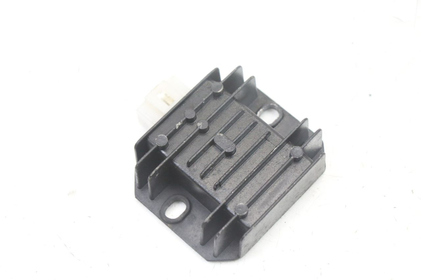 photo de REGOLATORE DI CARICA TNT MOTOR ROMA 10' 4T 50 (2019 - 2022) - Dettaglio del componente