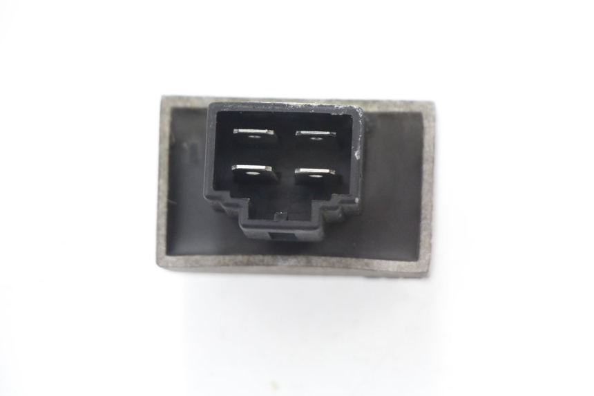 photo de Regolatore di carica SYM TONIK 125 (2010 - 2014) - Zoom sullo stato d'uso