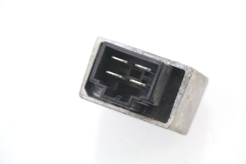 photo de Regolatore di carica PEUGEOT TREKKER TKR 50 (2005 - 2014) - Dettaglio del componente