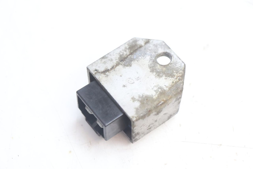 photo de Regolatore di carica PEUGEOT TREKKER TKR 50 (2005 - 2014) - Zoom sullo stato d'uso
