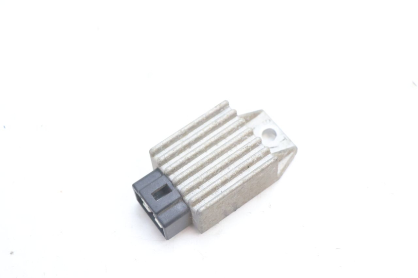 photo de REGOLATORE DI CARICA PEUGEOT TREKKER 50 (1995 - 2004) - Vista principale
