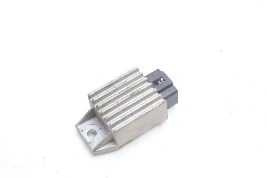 photo de REGOLATORE DI CARICA PEUGEOT TREKKER 50 (1995 - 2004) - Dettaglio del componente
