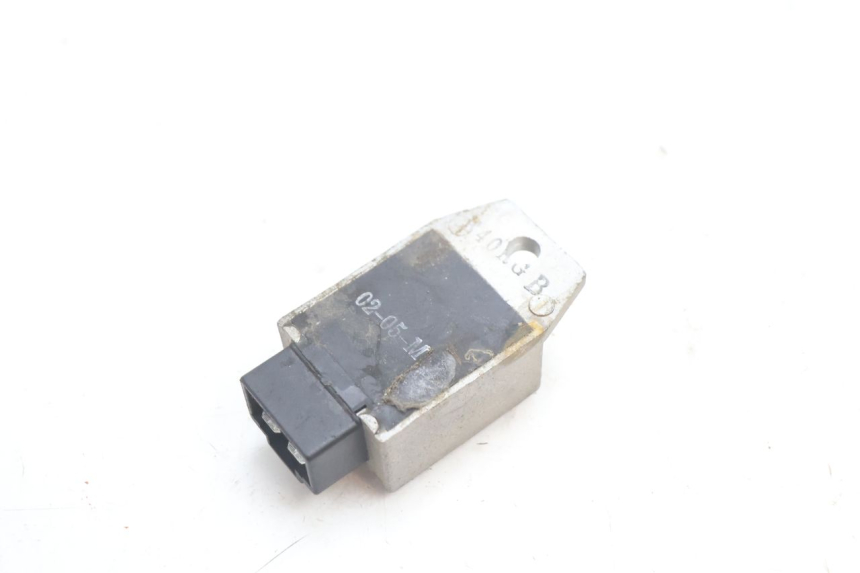 photo de REGOLATORE DI CARICA PEUGEOT TREKKER 50 (1995 - 2004) - Altra angolazione