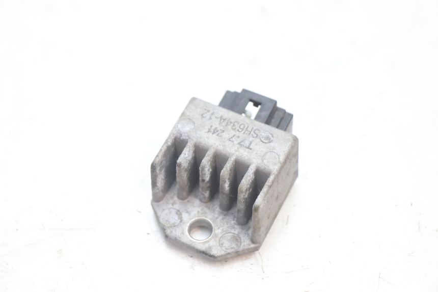 photo de REGOLATORE DI CARICA PEUGEOT TREKKER 50 (1995 - 2004) - Dettaglio del componente