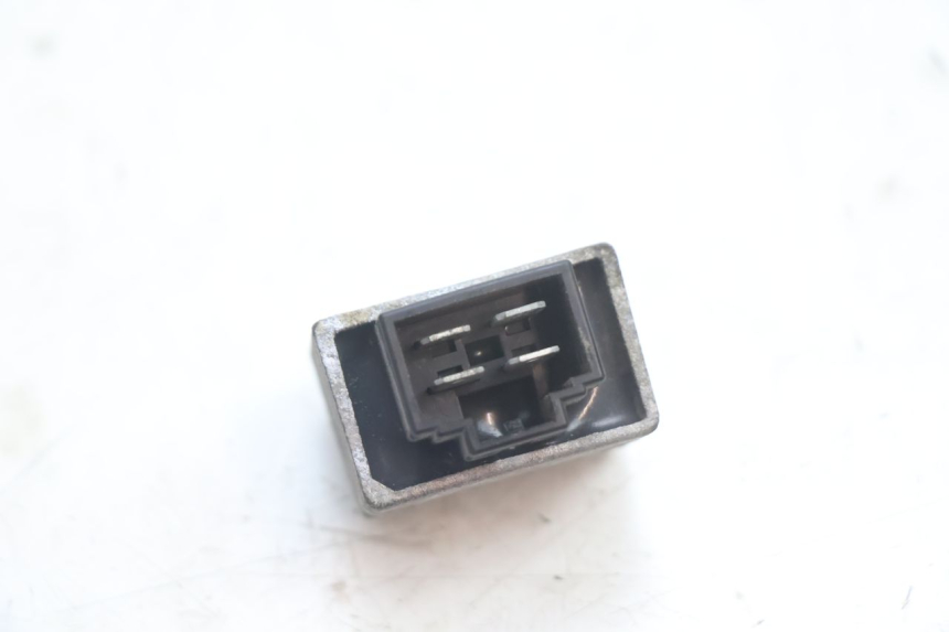photo de REGOLATORE DI CARICA PEUGEOT TREKKER 50 (1995 - 2004) - Altra angolazione