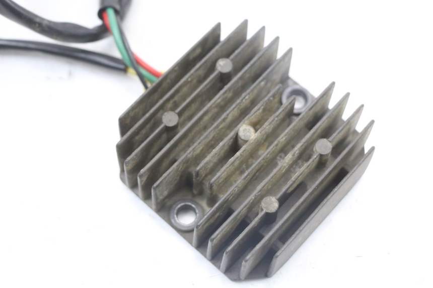 photo de REGOLATORE DI CARICA HONDA TRX 300 (1988 - 2000) - Zoom sullo stato d'uso