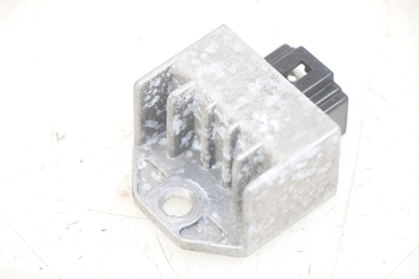 photo de REGOLATORE DI CARICA PEUGEOT TWEET 4T 50 (2014 - 2019) - Zoom sullo stato d'uso