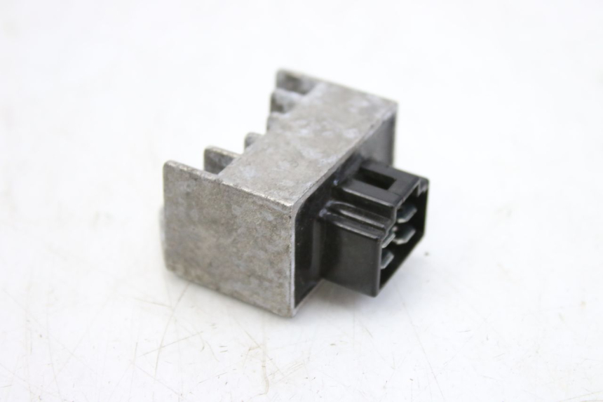 photo de REGOLATORE DI CARICA PEUGEOT TWEET 125 (2010 - 2017) - Vista principale