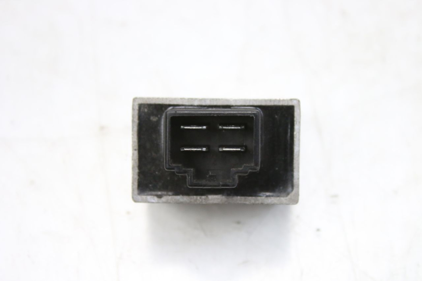 photo de REGOLATORE DI CARICA PEUGEOT TWEET 125 (2010 - 2017) - Primo piano tecnico