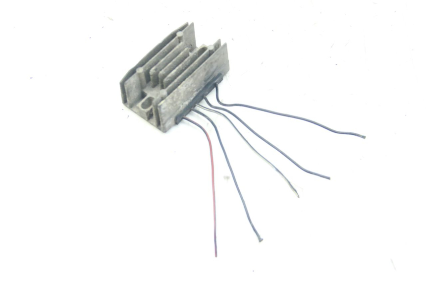 photo de REGOLATORE DI CARICA SUZUKI UH BURGMAN 125 (2002 - 2006) - Dettaglio del componente