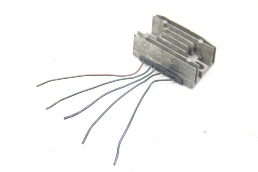 photo de REGOLATORE DI CARICA SUZUKI UH BURGMAN 125 (2002 - 2006) - Zoom sullo stato d'uso