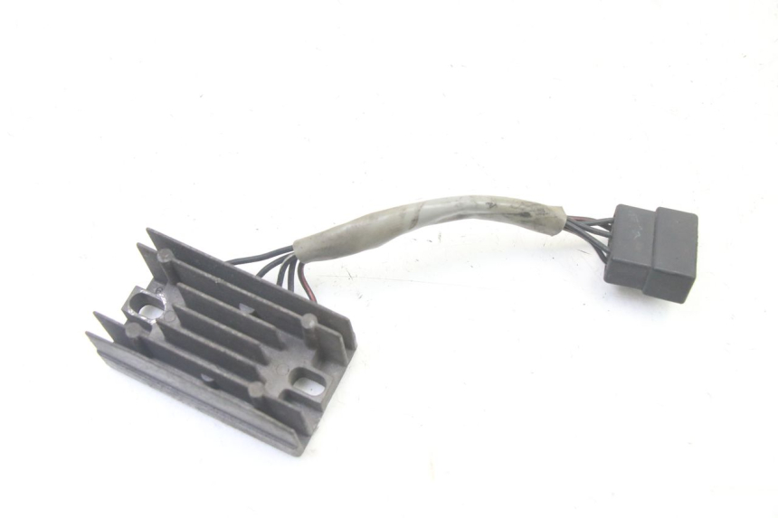 photo de REGOLATORE DI CARICA SUZUKI UH BURGMAN 125 (2002 - 2006) - Vista principale