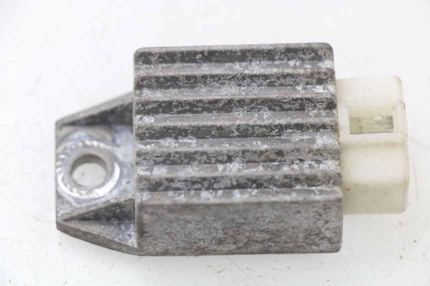 photo de REGOLATORE DI CARICA PEUGEOT V-CLIC VCLIC 50 (2007 - 2013) - Vista principale