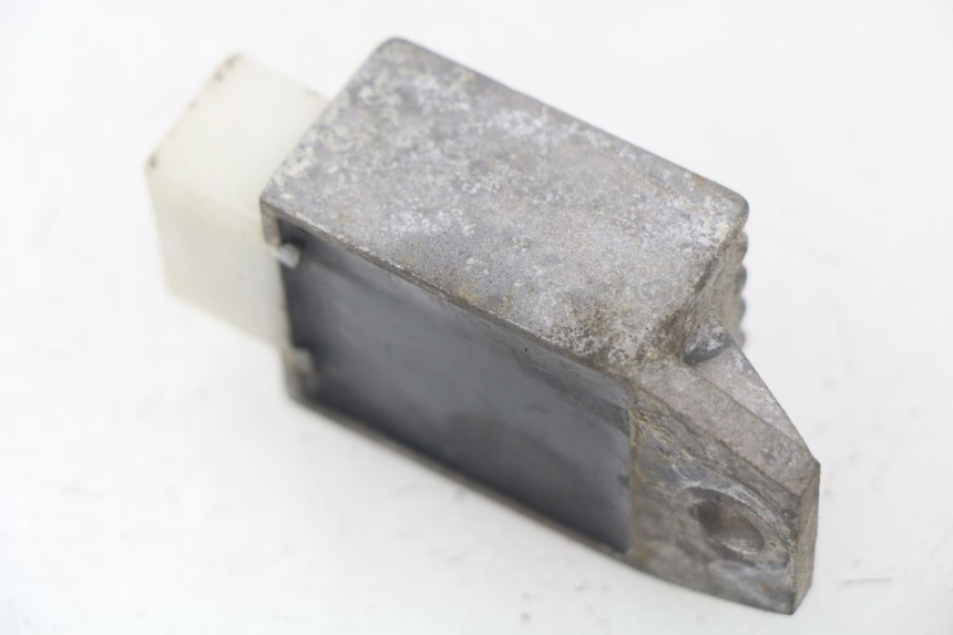 photo de REGOLATORE DI CARICA PEUGEOT V-CLIC VCLIC 50 (2007 - 2013) - Dettaglio del componente