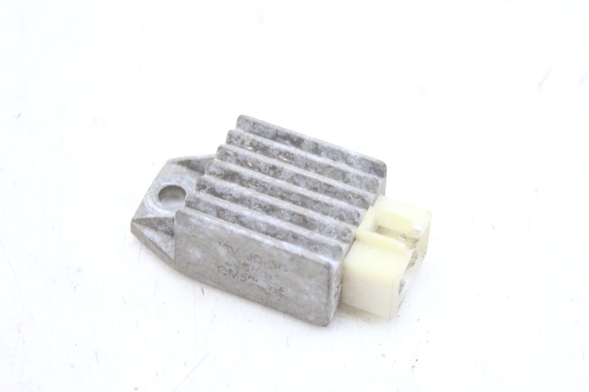 photo de REGOLATORE DI CARICA PEUGEOT V-CLIC VCLIC 50 (2007 - 2013) - Altra angolazione