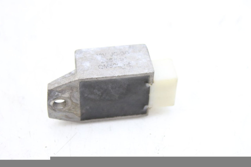 photo de REGOLATORE DI CARICA PEUGEOT V-CLIC VCLIC 50 (2007 - 2013) - Primo piano tecnico