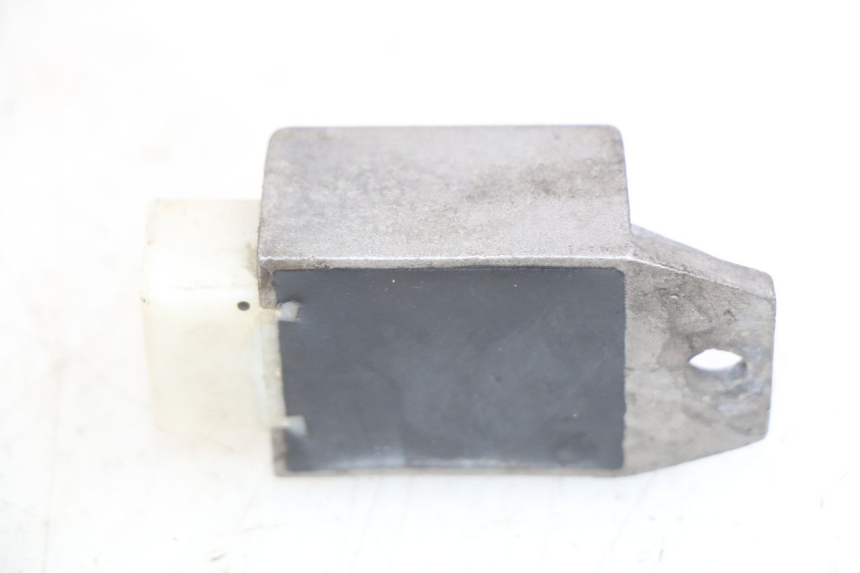 photo de REGOLATORE DI CARICA PEUGEOT V-CLIC VCLIC 50 (2007 - 2013) - Altra angolazione